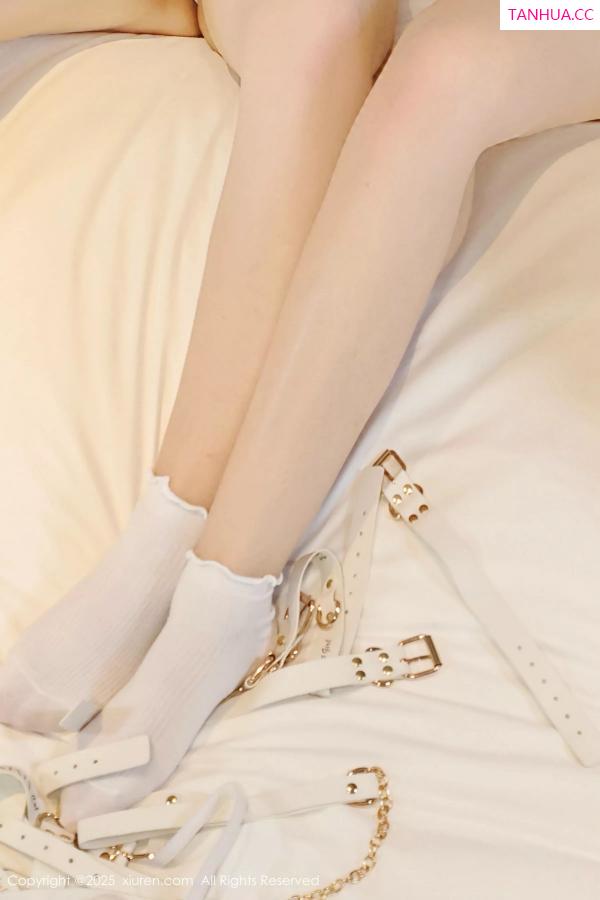   [XiuRen]高清写真图 2025.05.16 No.10288 小芭乐 蓝色校服第63张图片